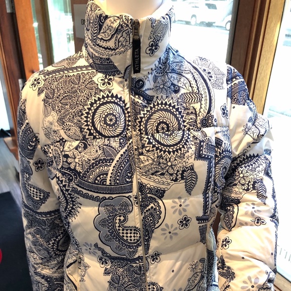 Athleta Jackets & Blazers - Women's Athleta blue/white paisley down jacket